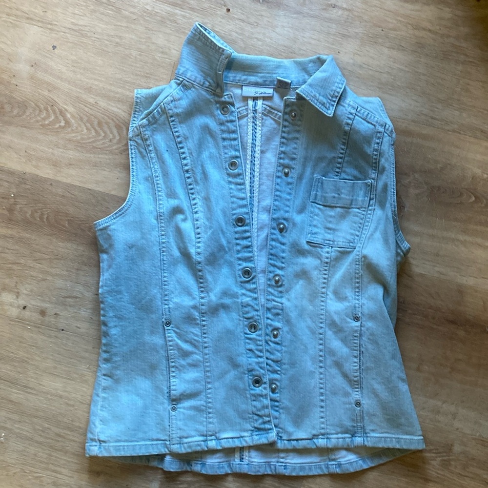 Chico's Blue Denim Vest Sleeveless Waist-Length